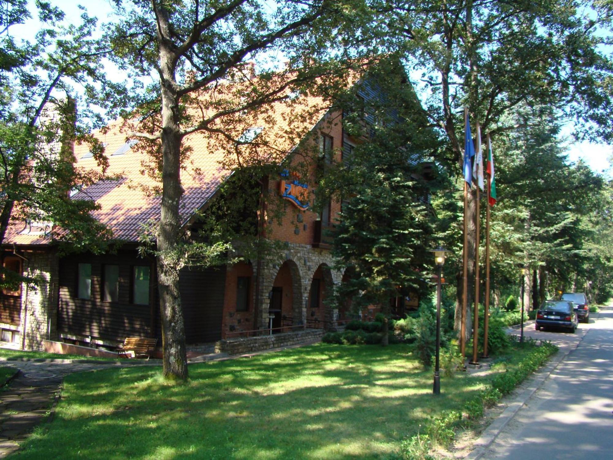 Hotel Izvor 스타로자고르스키 바니 외부 사진