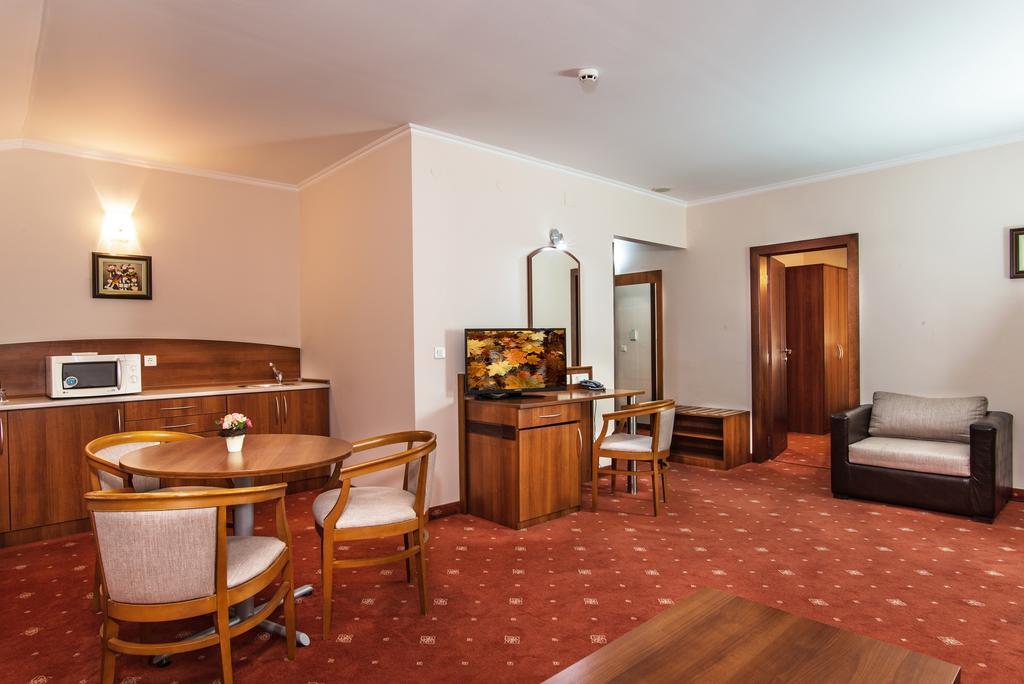 Hotel Izvor 스타로자고르스키 바니 외부 사진