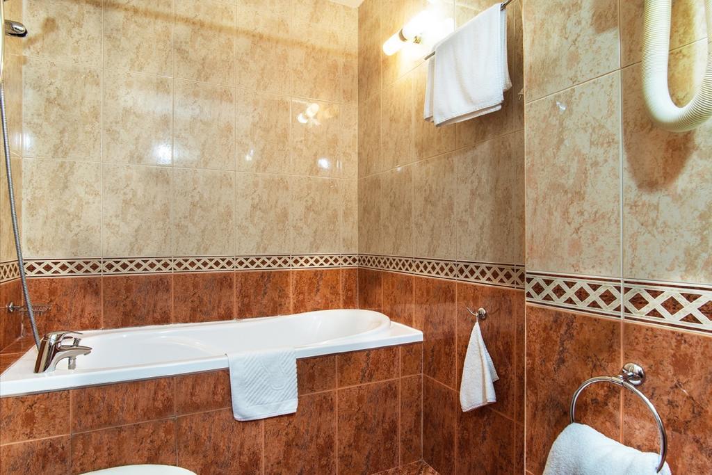 Hotel Izvor 스타로자고르스키 바니 외부 사진